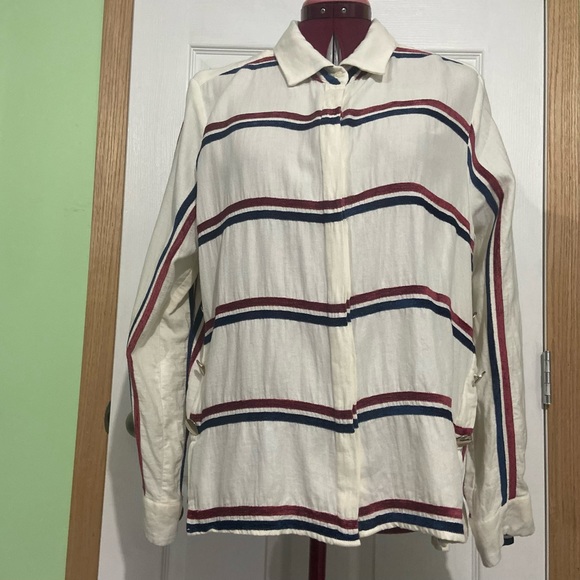 Vilagallo women long sleeves half white stripe button down Shirt. Size 48. Used. - Picture 2 of 5